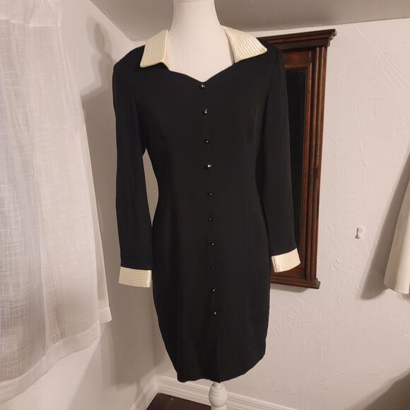 Donna Ricco Dresses & Skirts - Donna Ricco 90s Black Sheath Dress Ivory Satin Collar Cuffs Petite 4 USA